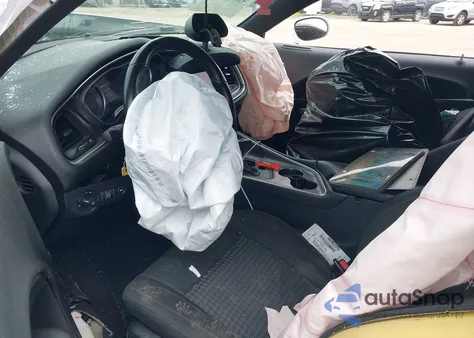 2018 Dodge Challenger R/T from USA, damaged, VIN 2C3CDZBT3JH123757